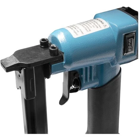 Güde KN 14 Agrafeuse à Air Comprimé IG 1/4" ( 40088 ) + 1800x Agrafes + Huile + Lunettes De Protection + Coffret 5 Güde KN 14 Agrafeuse à Air Comprimé IG 1/4" ( 40088 ) + 1800x Agrafes + Huile + Lunettes De Protection + Coffret – Image 3